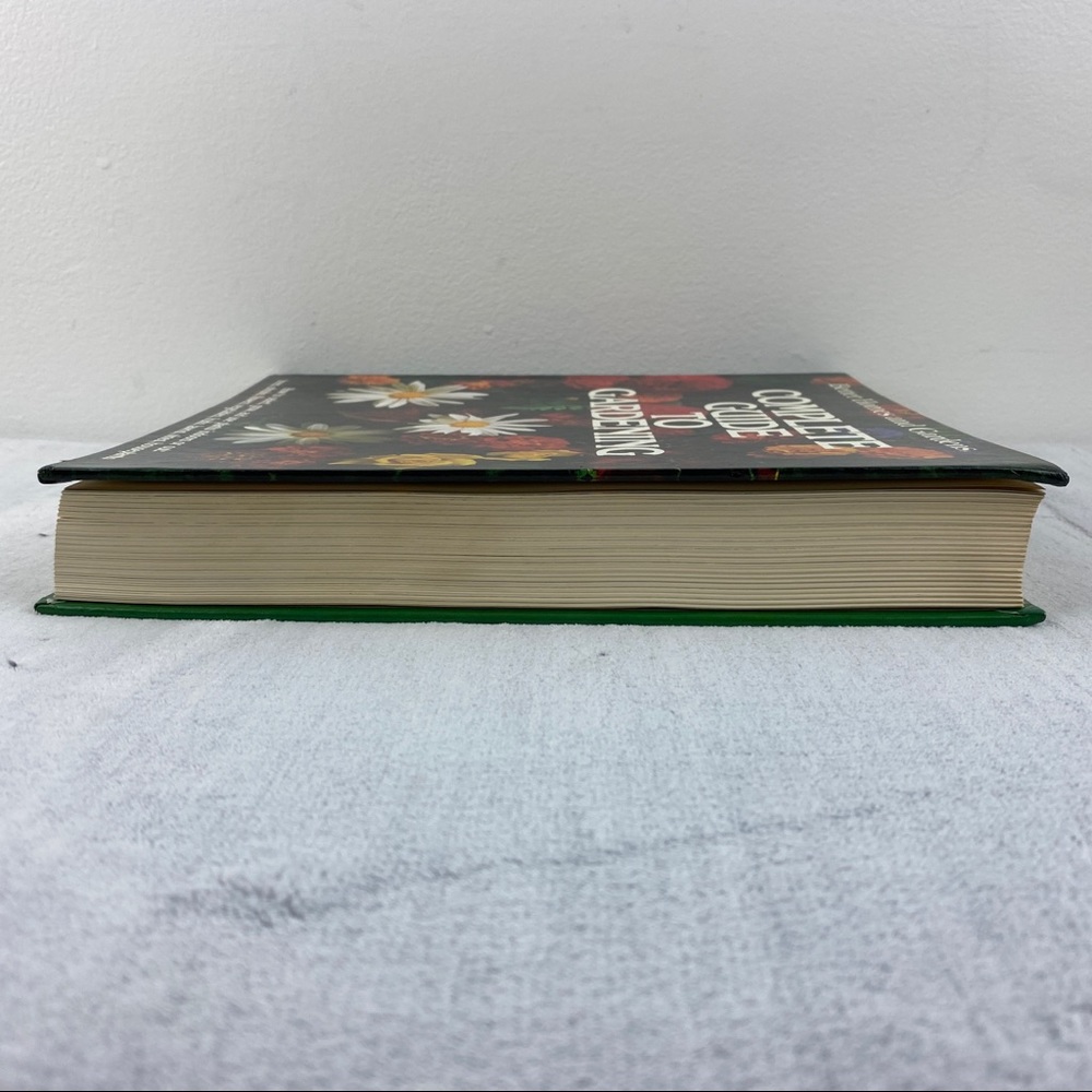 Better Homes & Gardens Complete Guide to Gardening 1979 Hardcover Book - Picture 10 of 11